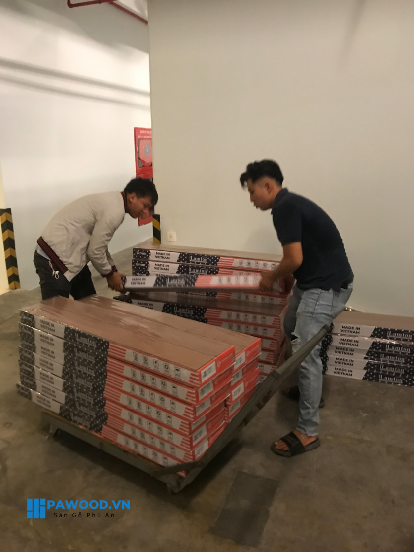 sàn gỗ công nghiệp