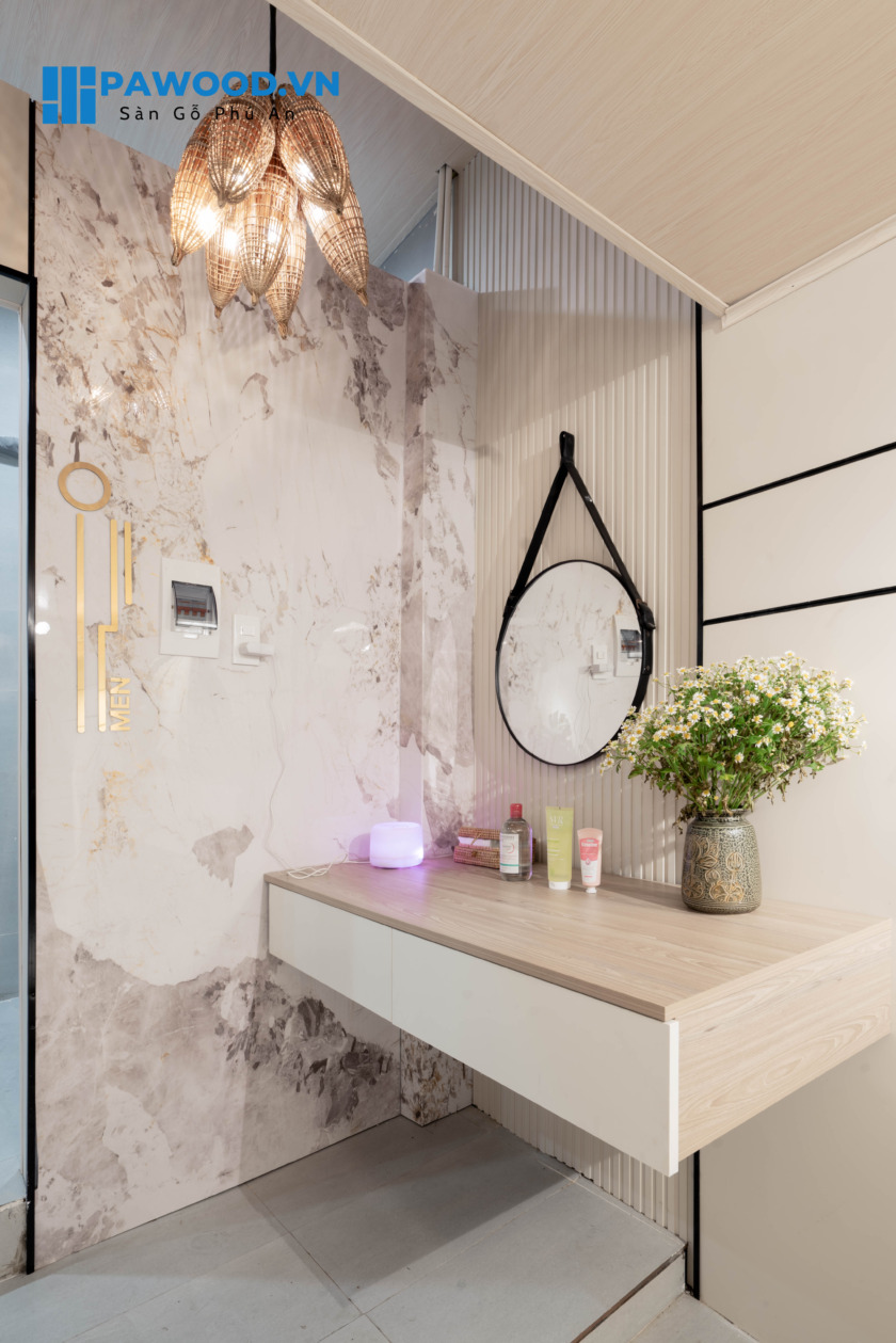 thi công tấm ốp than tre